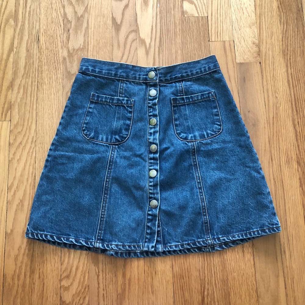 Small Urban Outfitters button up  denim skirt